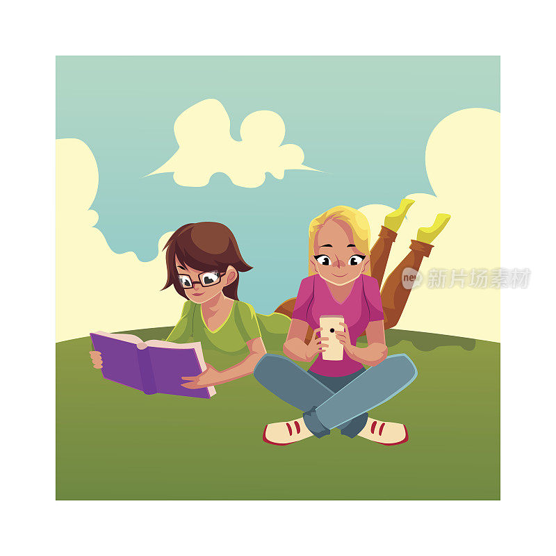 两个女孩交叉双腿坐着，一边看书，一边玩手机