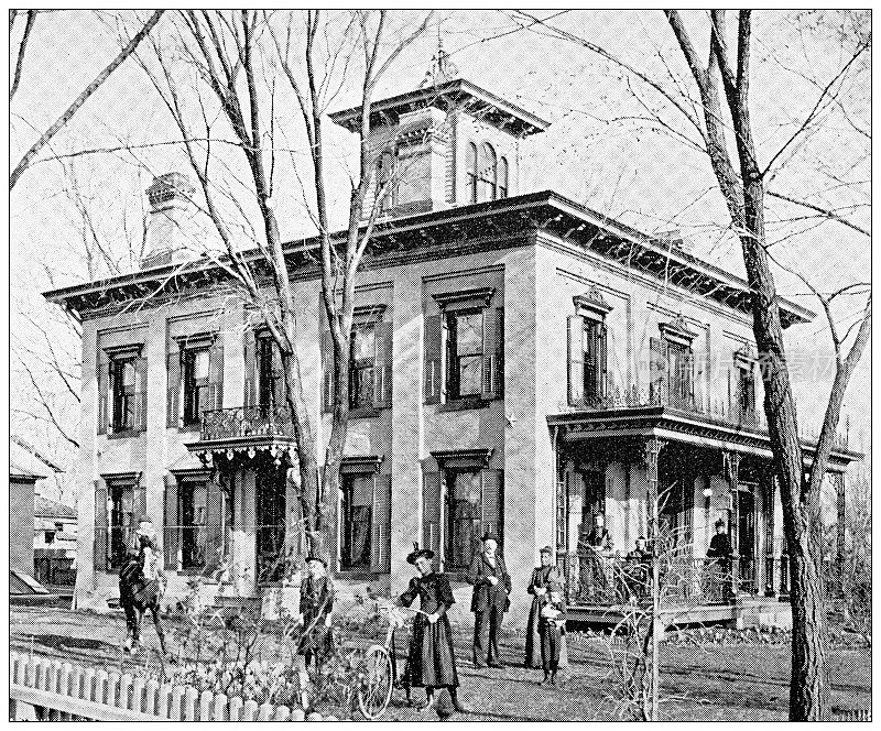 来自堪萨斯州劳伦斯的古董照片，1898年:住宅建筑外观
