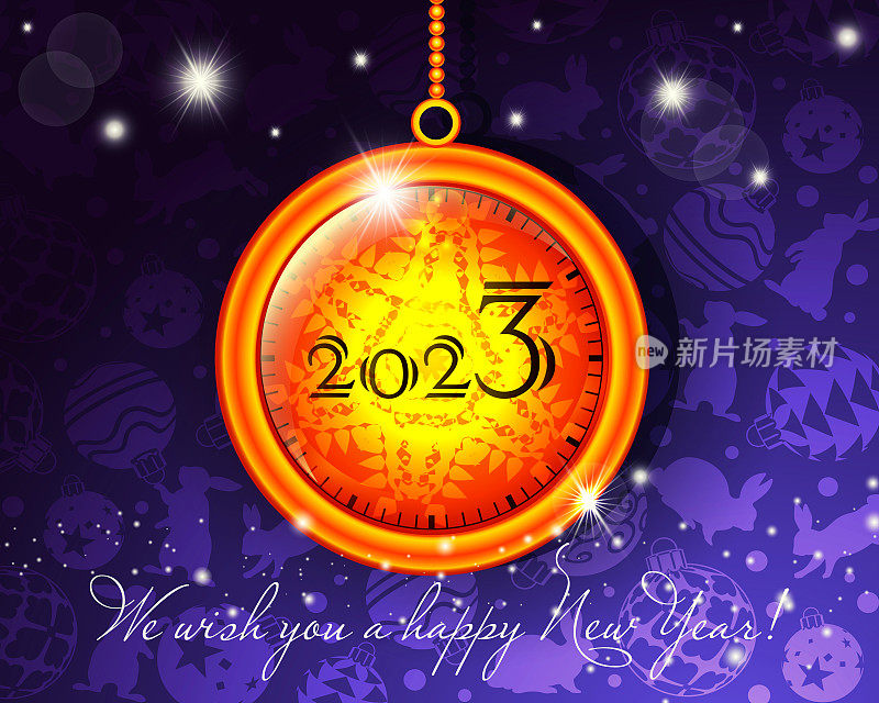 2023年新年和圣诞节庆祝概念的现实风格。金色时钟上抽象的彩色节日背景与兔子和圣诞装饰。