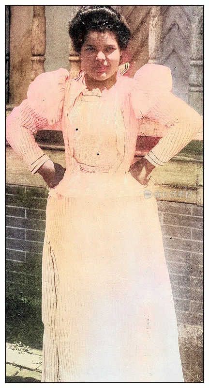 古董黑白照片:波多黎各妇女