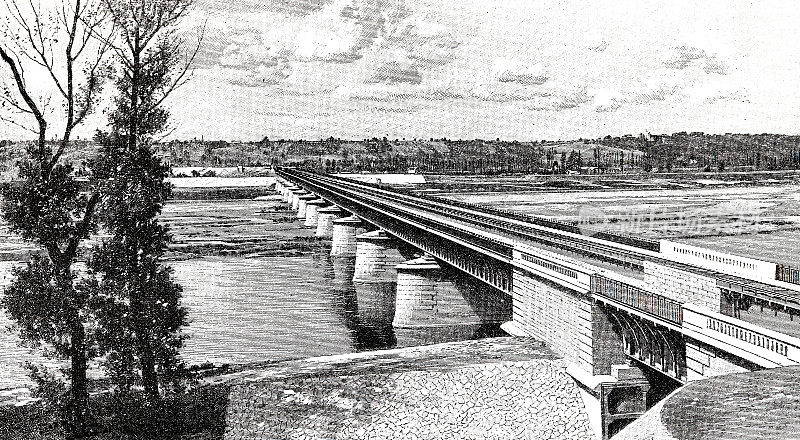 布里亚运河大桥