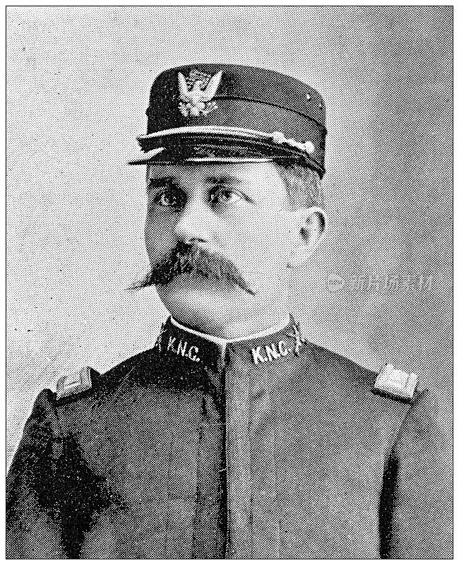 1898年，堪萨斯州劳伦斯的一张古董照片:国民警卫队中尉查斯・W・麦克法兰