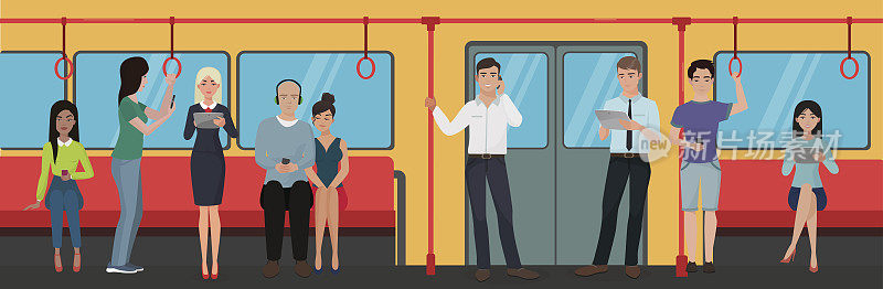 人们在地铁和公共交通中使用智能手机。