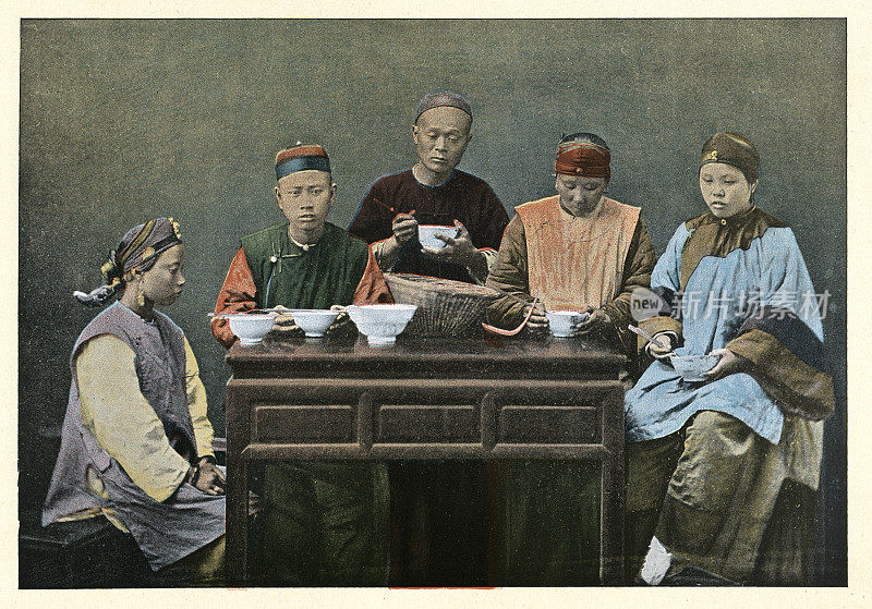 中国家庭一起吃饭，饭碗，筷子，中国，19世纪维多利亚时代