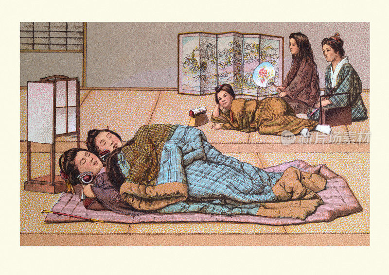 女性睡在传统的日本床垫上，榻榻米