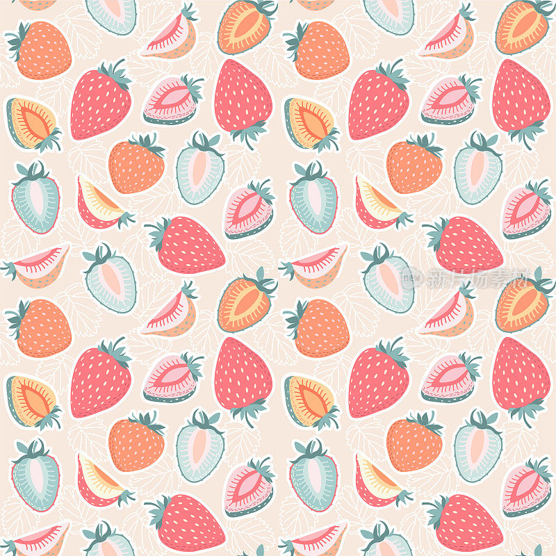 无缝矢量模式与彩色草莓，切片和一半的水果在粉红色的背景在平面风格。
