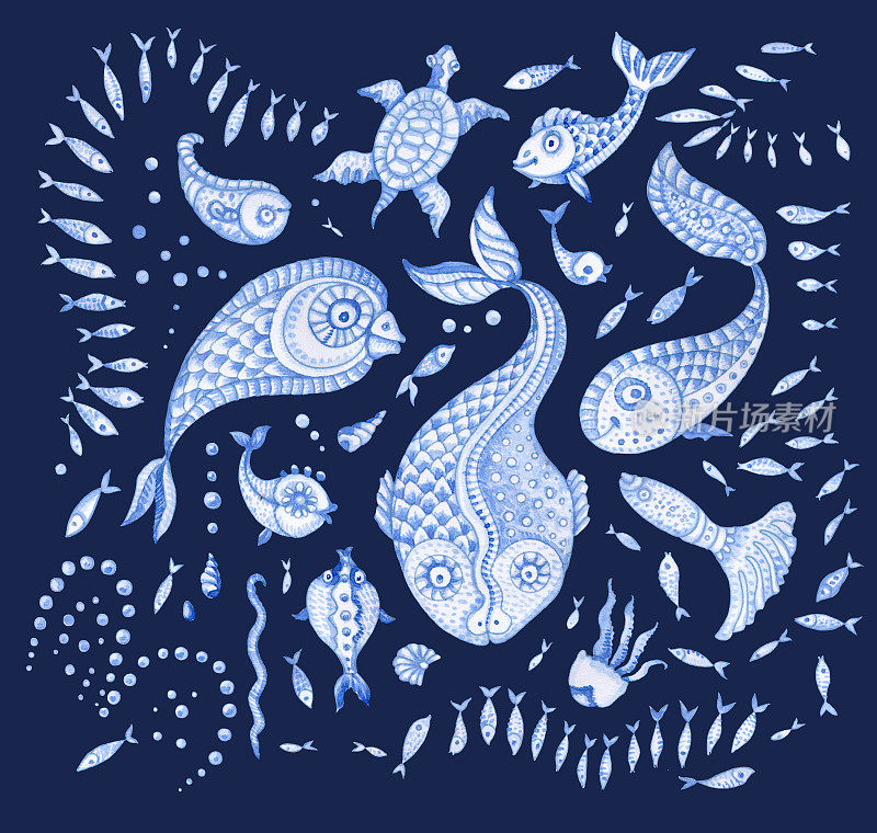一套靛蓝手绘的童话海洋动物。水彩画幻想鱼，水母，荨麻鱼，墨鱼，比目鱼，泡沫，海贝壳在深蓝色的背景。蜡染，t恤印花，书籍封面