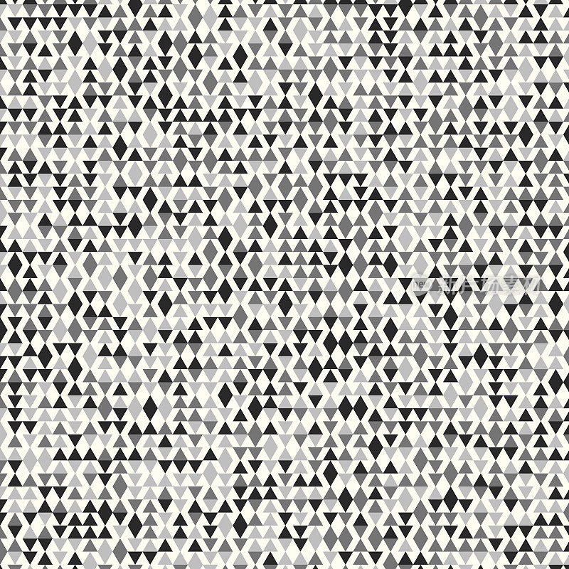 矩阵中的不规则三角形图案,一个大小