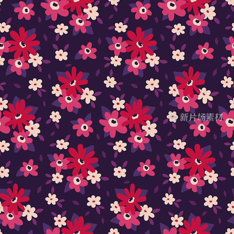 无缝的花卉图案，可爱的愚蠢的印花与简单的小花，叶在花束在紫色的背景。矢量插图。