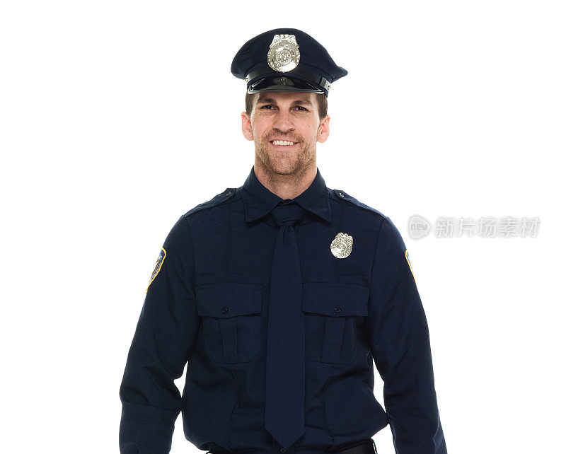 微笑的警察看着镜头