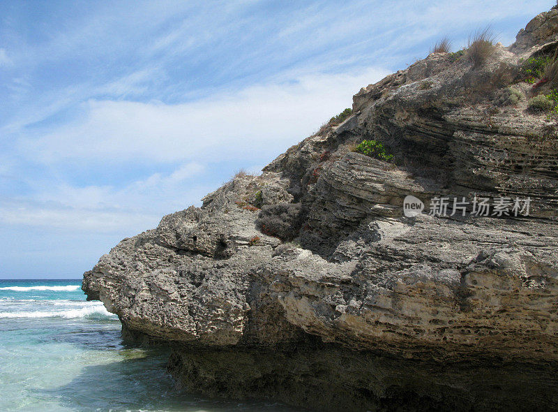 海湾上的岩石