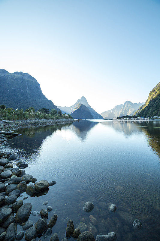 尖顶峰，米尔福德湾，新西兰