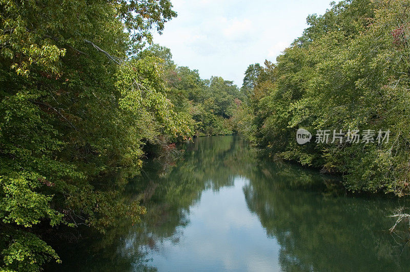 小河流