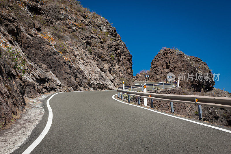 加那利群岛的蜿蜒道路