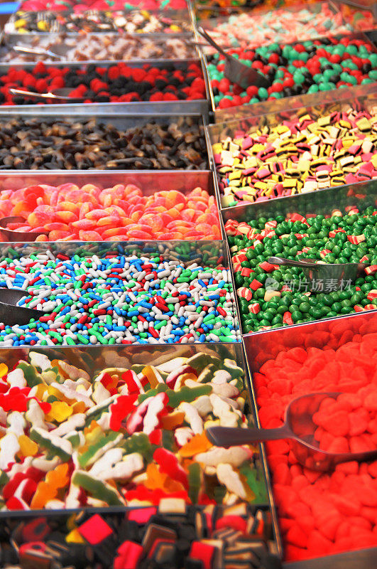 法国市场摊位上的糖果