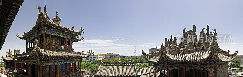 中国古代寺庙华丽多彩的宝塔全景