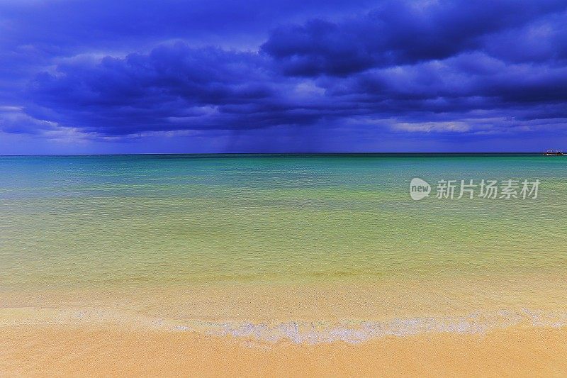 海滩与暴风雨云地平线-内格里尔-牙买加，加勒比海