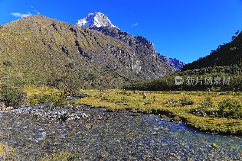 华斯卡兰山和绿谷——布兰卡·科迪拉·瓦拉兹、阿卡什、秘鲁