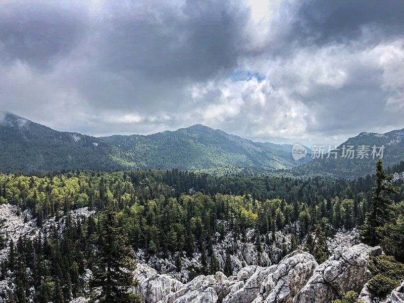 Velebit山景