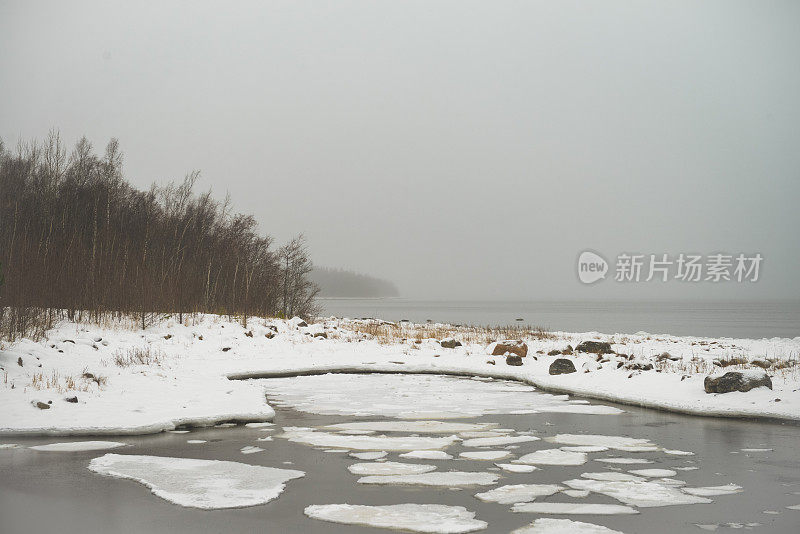 湖面冬季景观