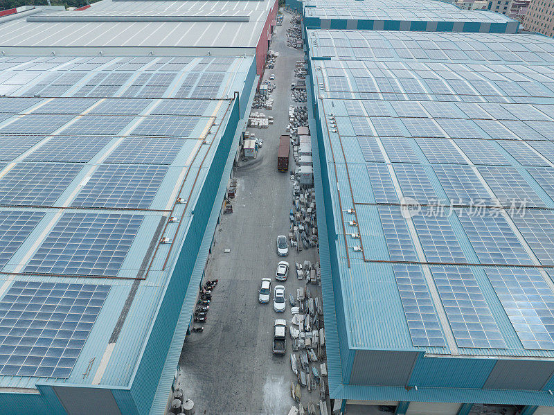 工厂屋顶太阳能发电设施