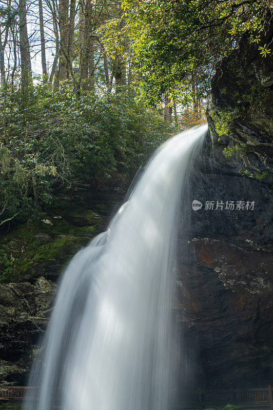 干瀑布风景