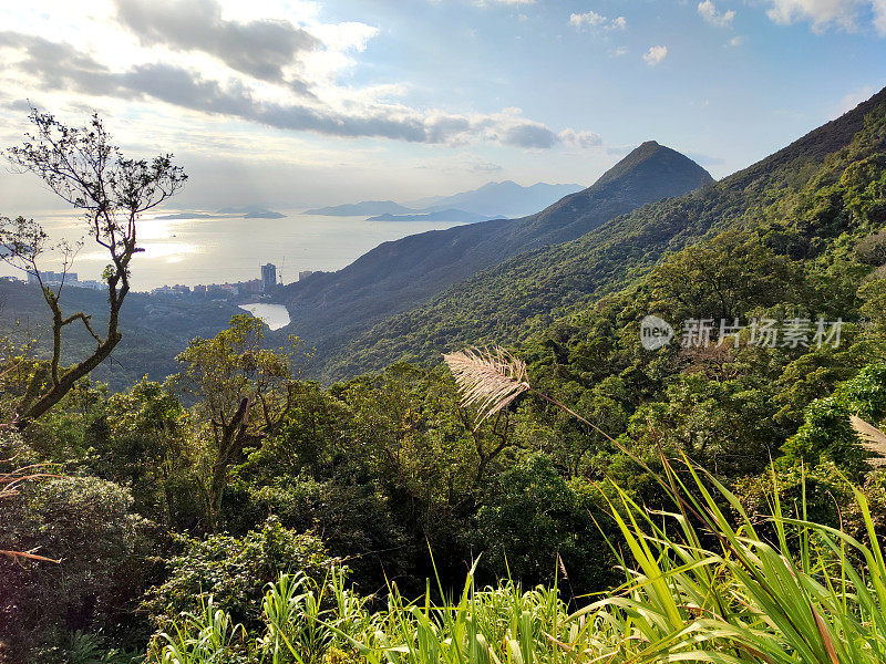 从香港太平山顶眺望华南海景