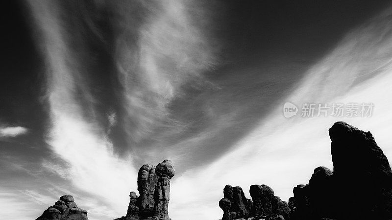 岩石胡毒构造，伊甸园，拱门国家公园，云