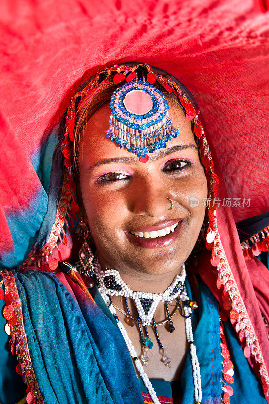 印度传统年轻女性