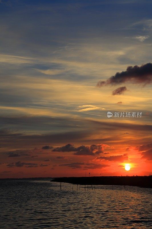 卡默斯鲁森瓦登海瓦德哈韦的日落