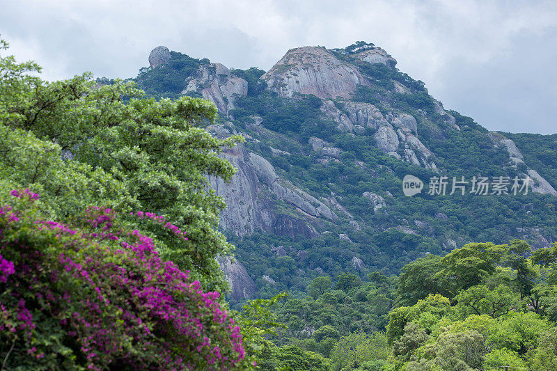 津巴布韦:山