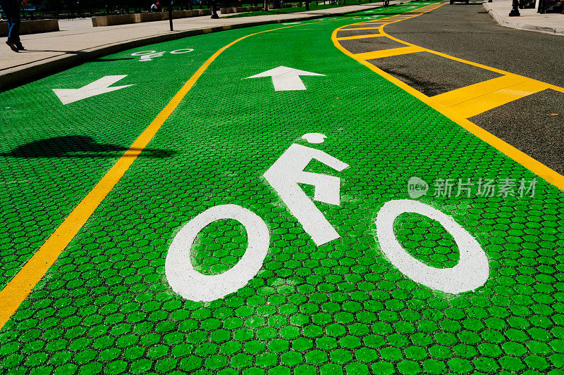 有路标的专用自行车道