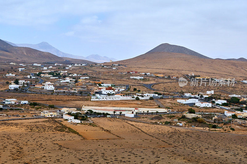 廷达亚村，来自廷达亚山-富埃特文图拉