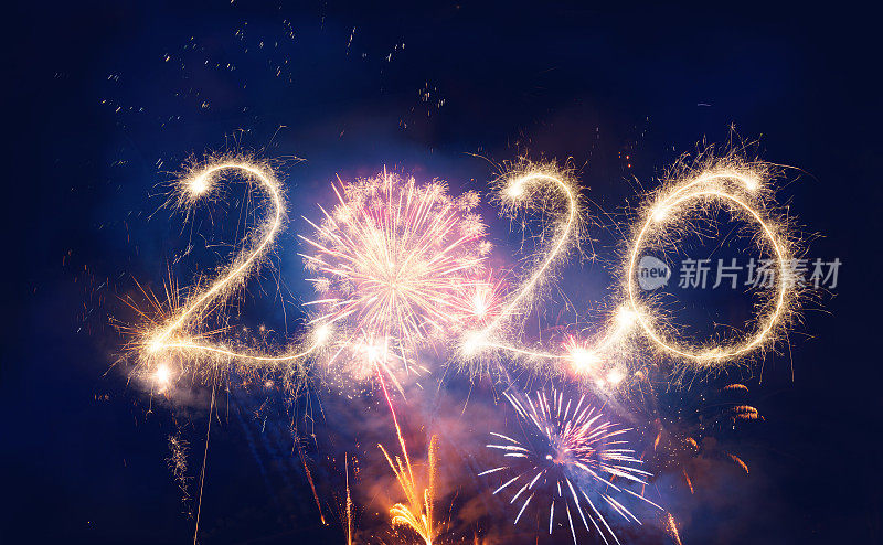 用烟花祝2020年新年快乐