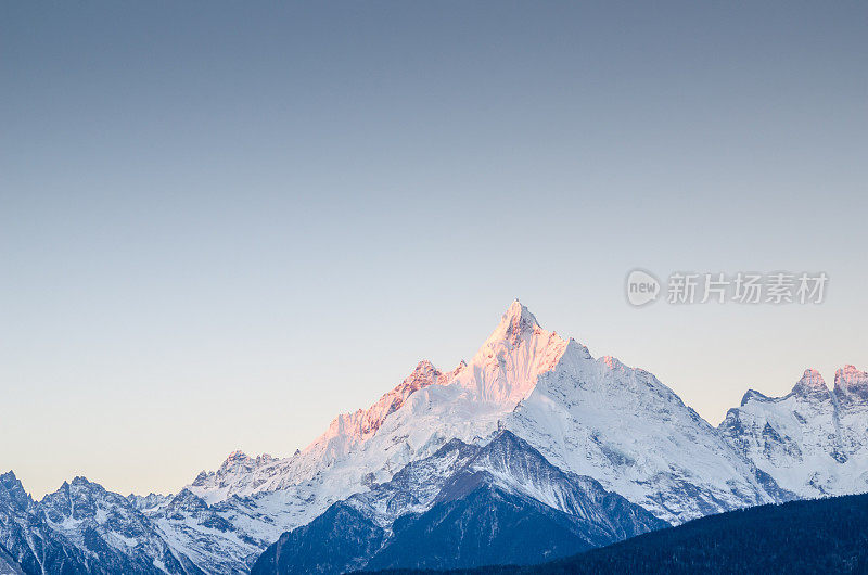 美丽雪山在中国云南