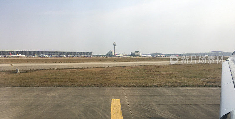 上海浦东机场跑道，中国
