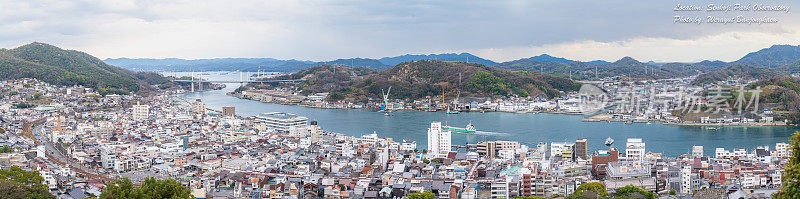 从仙草山俯瞰尾道港口城全景