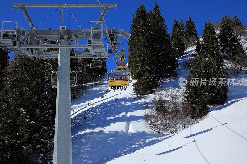 云罗米特的法沙山谷的Belvedere滑雪缆车