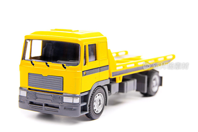 黄色汽车玩具拖车