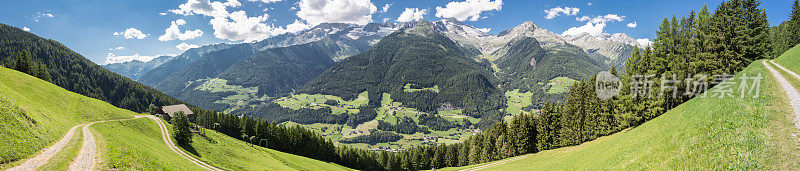 奥里纳山谷全景，意大利