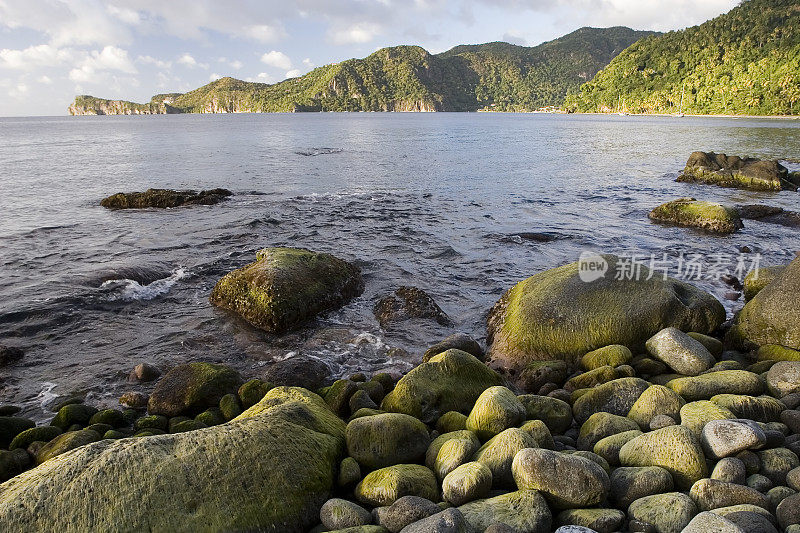 圣卢西亚的岩石海岸