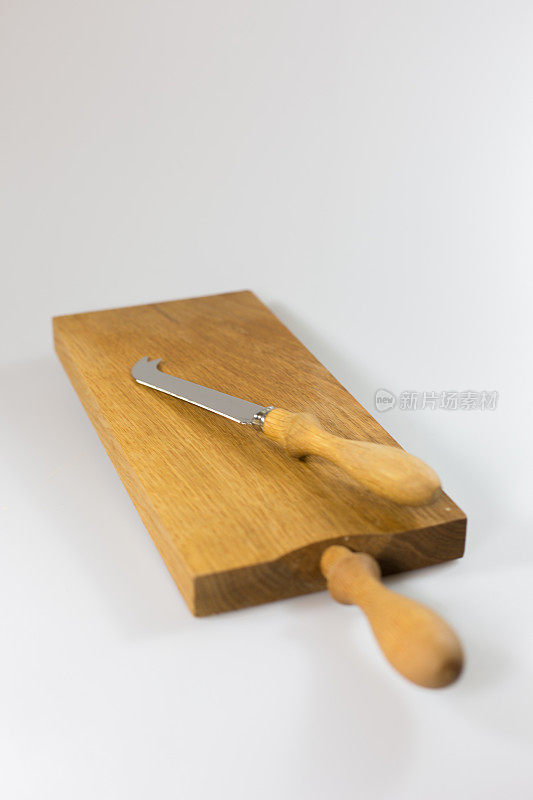 奶酪刀和木板