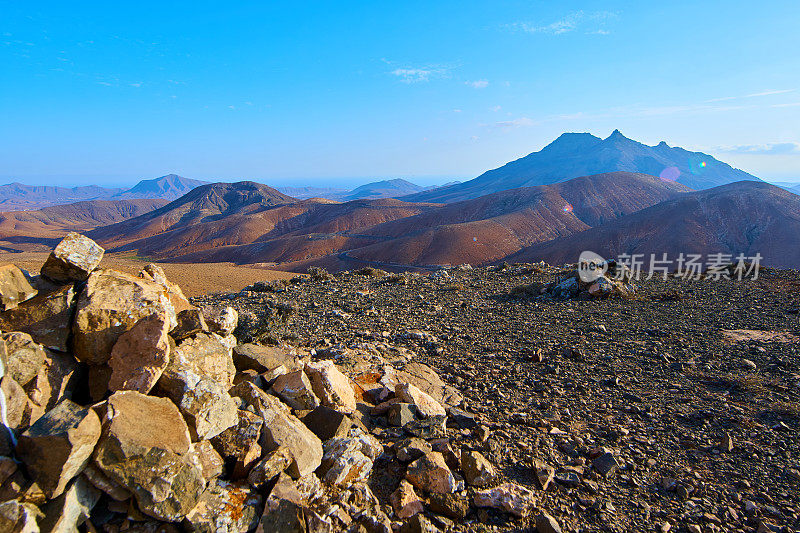 贝塔丘利亚日落-在Sicasumbre山，富埃特文图拉