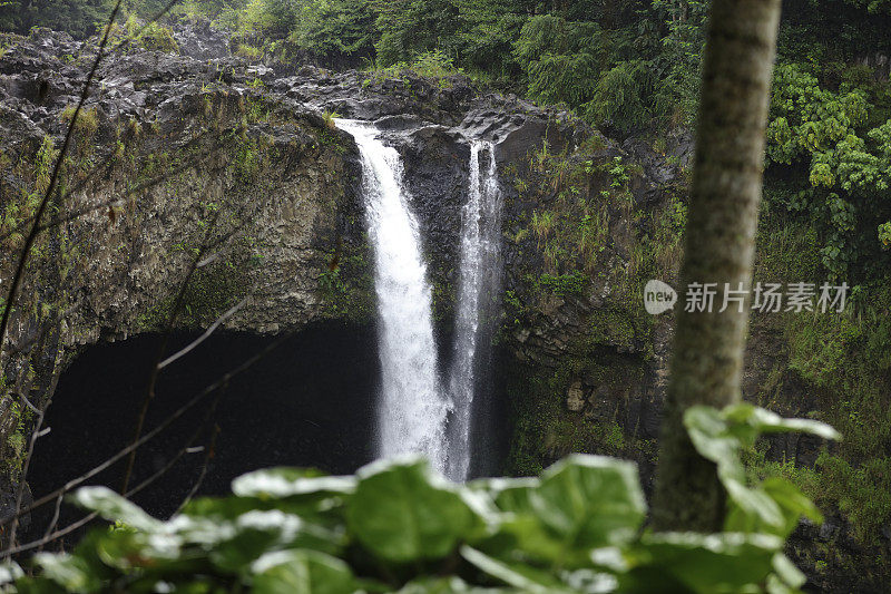 夏威夷彩虹瀑布