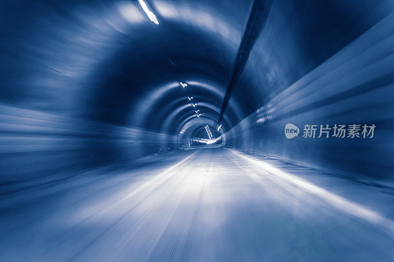 隧道自驾游