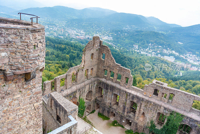 德国巴登-巴登古城堡遗址(古城堡)