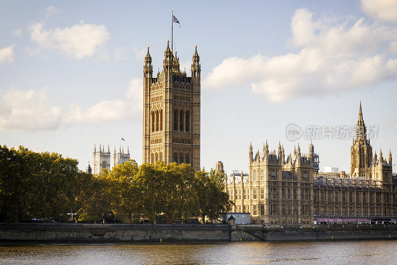 伦敦的国会大厦和威斯敏斯特教堂
