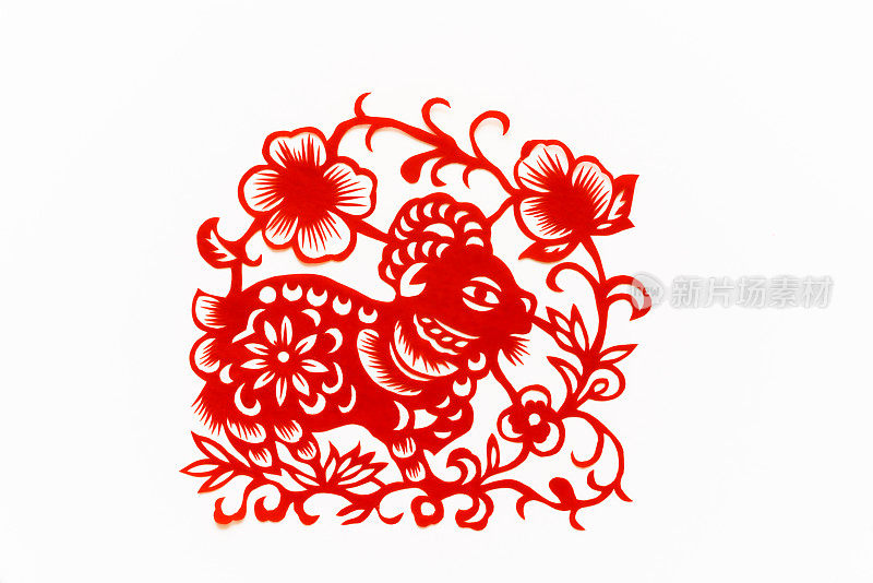 中国传统剪纸，十二生肖。中国新年，羊年。中国传统的动物羊剪纸艺术图案。羊剪纸，过年。