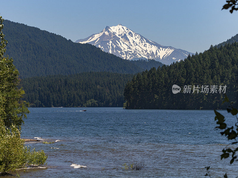 俄勒冈州西部底特律湖的杰斐逊山