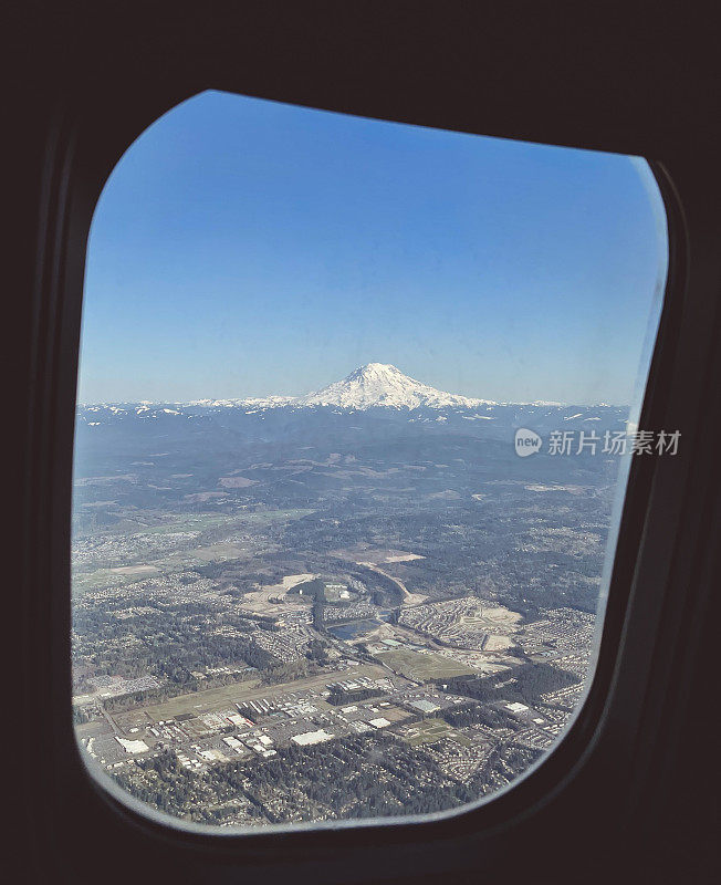 雷尼尔山